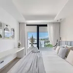 Jomo * Marbella