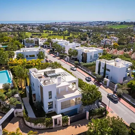 Jomo * Marbella